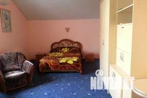 Дом 280м², 3-этажный, посуточно,