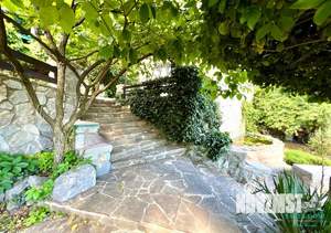 Дом 200м², 3-этажный, посуточно,