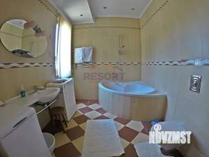 Дом 250м², 3-этажный, посуточно,