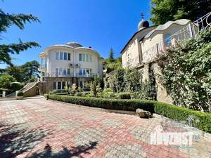 Дом 360м², 3-этажный, посуточно,