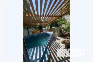 Дом 40м², 2-этажный, посуточно,