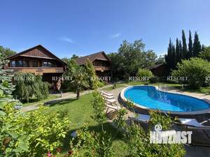 Дом 100м², 2-этажный, посуточно,