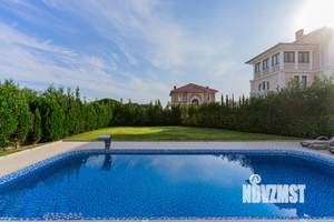 Дом 350м², 3-этажный, посуточно,