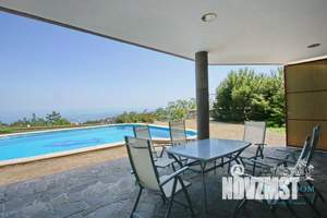 Дом 350м², 3-этажный, посуточно,