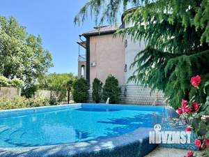 Дом 300м², 3-этажный, посуточно,