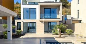 Дом 242м², 3-этажный, участок 5 сот.