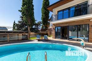 Дом 239м², 2-этажный, участок 5 сот.