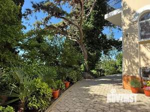 Дом 317м², 3-этажный, участок 5 сот.