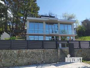 Дом 230м², 2-этажный, участок 8 сот.