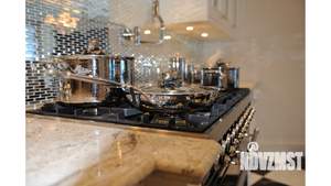 Дом 830м², 3-этажный, участок 10 сот.