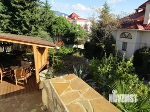 Коттедж 297м², 3-этажный, участок 5 сот.