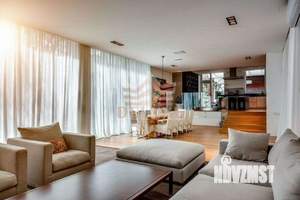 Дом 703м², 2-этажный, участок 12 сот.