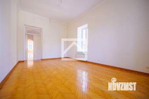 Дом 825м², 2-этажный, участок 31 сот.