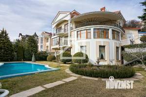 Дом 515м², 4-этажный, участок 10 сот.