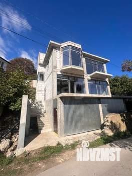 Дом 249м², 3-этажный, участок 4 сот.