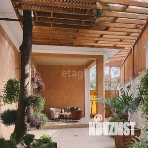 Дом 259м², 2-этажный, участок 4 сот.