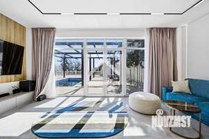 Дом 251м², 3-этажный, участок 4 сот.