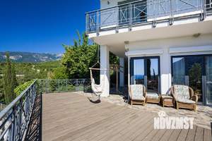 Дом 450м², 2-этажный, участок 15 сот.