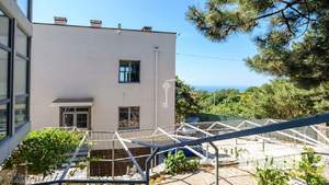 Дом 425м², 3-этажный, участок 10 сот.