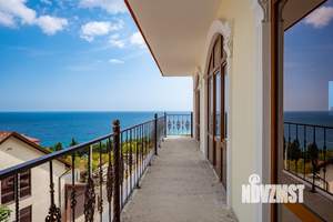 Коттедж 740м², 3-этажный, участок 6 сот.