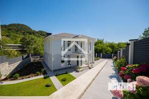 Дом 238м², 2-этажный, участок 7 сот.