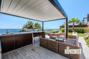 Дом 297м², 2-этажный, участок 6 сот.