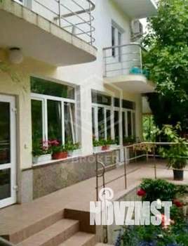 Дом 590м², 3-этажный, участок 9 сот.