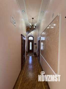 Дом 384м², 3-этажный, участок 14 сот.