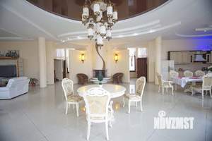 Коттедж 540м², 2-этажный, участок 18 сот.