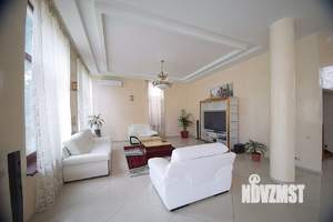 Коттедж 540м², 2-этажный, участок 18 сот.