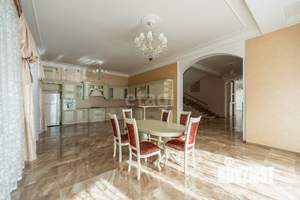 Дом 770м², 3-этажный, участок 22 сот.