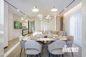 Дом 247м², 3-этажный, участок 8 сот.