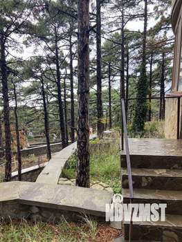 Дом 687м², 4-этажный, участок 15 сот.