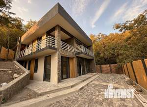 Дом 200м², 2-этажный, участок 6 сот.