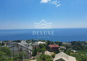 Дом 233м², 3-этажный, участок 4 сот.