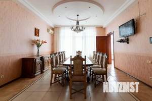 Дом 515м², 4-этажный, участок 10 сот.