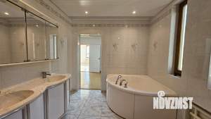 Дом 555м², 4-этажный, участок 15 сот.