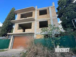 Дом 300м², 3-этажный, участок 6 сот.