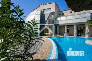 Дом 370м², 3-этажный, участок 14 сот.