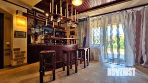 Дом 545м², 3-этажный, участок 16 сот.