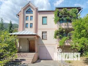 Дом 273м², 2-этажный, участок 7 сот.