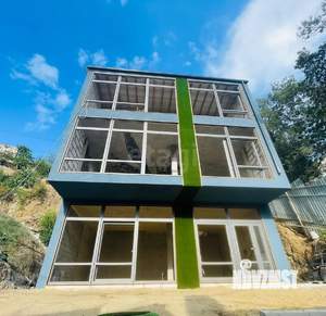 Таунхаус 184м², 3-этажный, участок 3 сот.