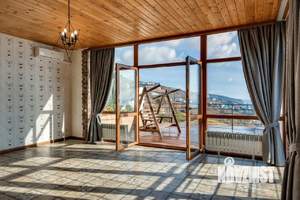 Дом 240м², 3-этажный, участок 1 сот.