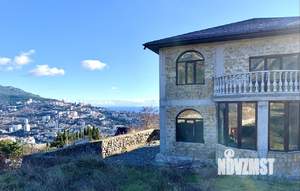 Дом 207м², 2-этажный, участок 4 сот.