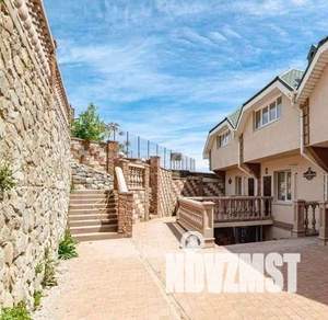 Таунхаус 96м², 2-этажный, участок 1 сот.