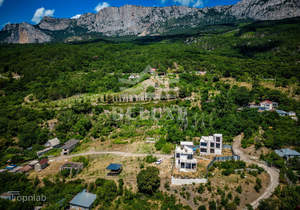 Дом 233м², 3-этажный, участок 4 сот.