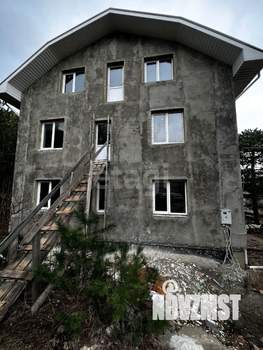 Дом 400м², 3-этажный, участок 15 сот.