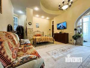 Дом 144м², 3-этажный, участок 3 сот.