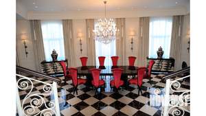 Дом 830м², 3-этажный, участок 10 сот.