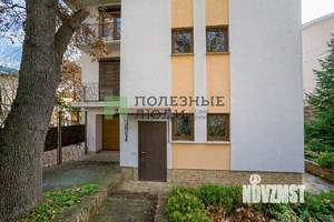 Дом 300м², 3-этажный, участок 3 сот.